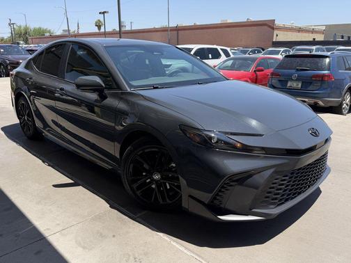 Underground 2025 Toyota Camry SE