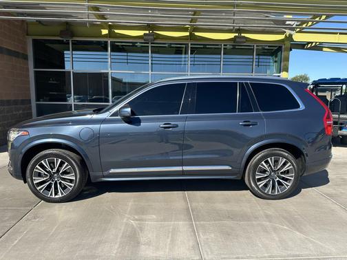 2022 Volvo XC90 Recharge Plug-In Hybrid T8 Inscription Expression 6 Passenger