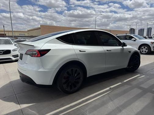 2022 Tesla Model Y Performance Dual Motor All-Wheel Drive