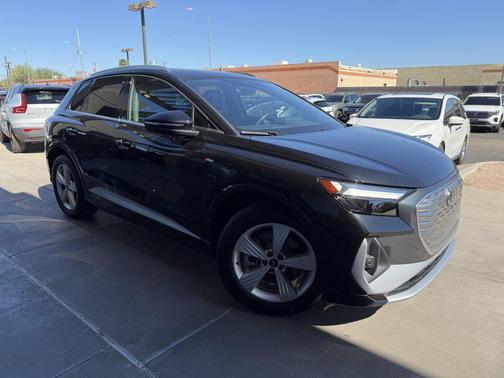 2024 Audi Q4 e-tron Premium 55 quattro