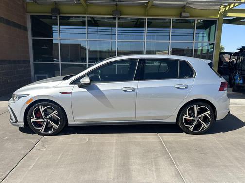 2024 Volkswagen Golf GTI 2.0T SE DSG