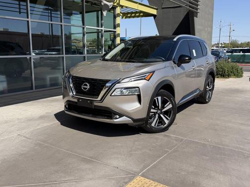 Champagne Silver Metallic/Super Black 2022 Nissan Rogue Platinum