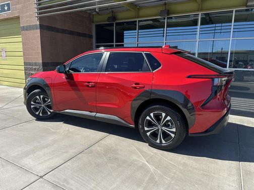 2024 Toyota bZ4X XLE