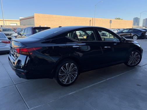 2024 Nissan Altima 2.5 SL