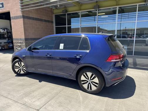 2019 Volkswagen e-Golf SE