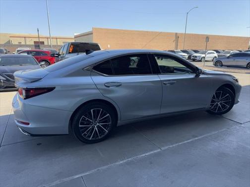 2023 Lexus ES 350 Luxury