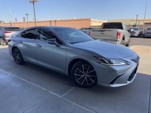 2023 Lexus ES 350 Luxury