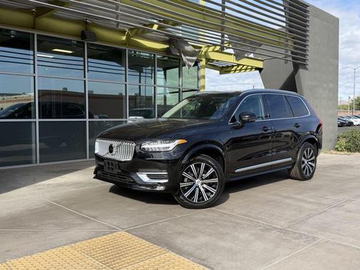 2025 Volvo XC90 B5 Core