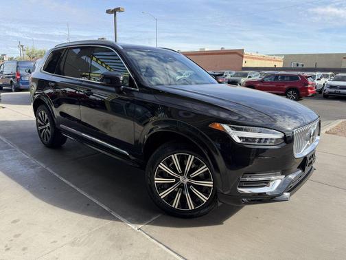 2025 Volvo XC90 B5 Core