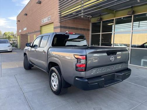 2022 Nissan Frontier S