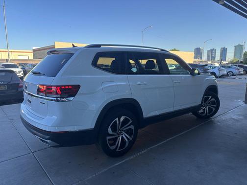 2022 Volkswagen Atlas 2.0T SEL