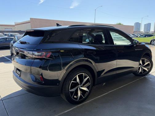 2023 Volkswagen ID.4 Pro