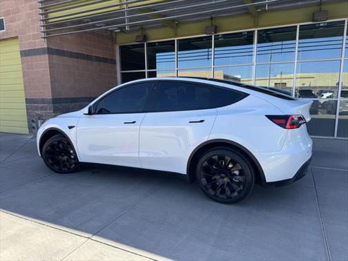 2023 Tesla Model Y Long Range Dual Motor All-Wheel Drive
