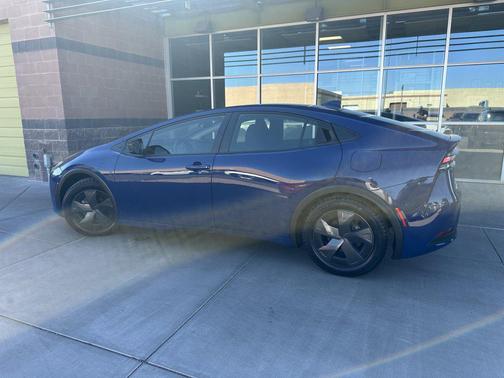 2024 Toyota Prius Prime SE