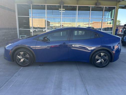 2024 Toyota Prius Prime SE