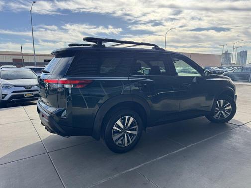2024 Nissan Pathfinder Rock Creek 4WD