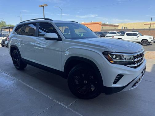 2023 Volkswagen Atlas 3.6L SE w/Technology