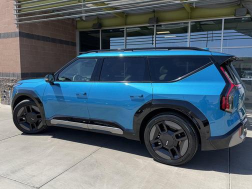 Ocean Blue 2026 Kia EV9 GT-Line