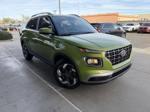 2024 Hyundai VENUE SEL