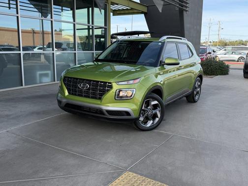 2024 Hyundai VENUE SEL