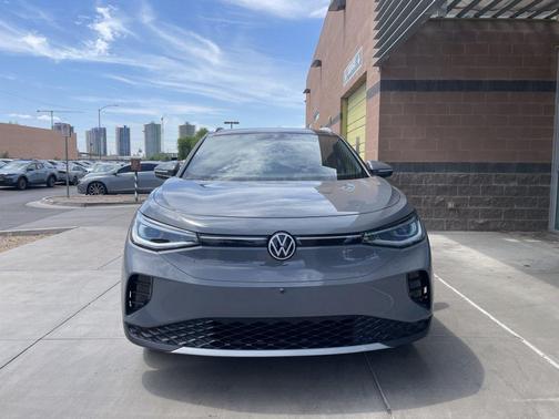 2023 Volkswagen ID.4 Pro S Plus