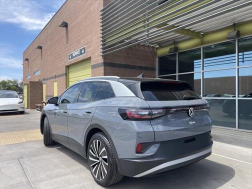 2023 Volkswagen ID.4 Pro S Plus