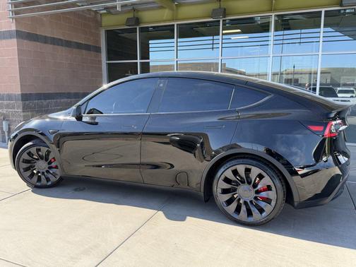 2023 Tesla Model Y Performance Dual Motor All-Wheel Drive