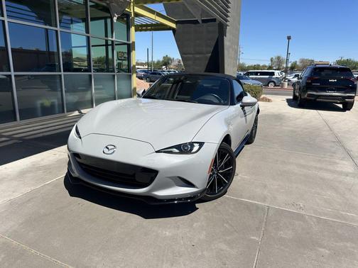 Aero Gray 2024 Mazda MX-5 Miata Grand Touring