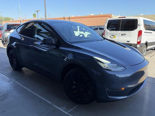 2023 Tesla Model Y Long Range Dual Motor All-Wheel Drive