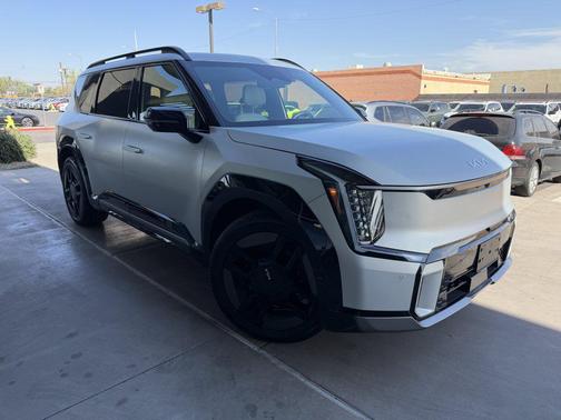 2024 Kia EV9 GT-Line