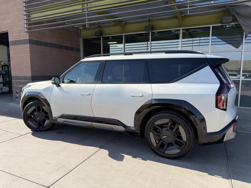 2024 Kia EV9 GT-Line