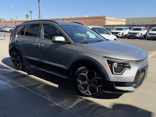 2023 Kia Niro Touring