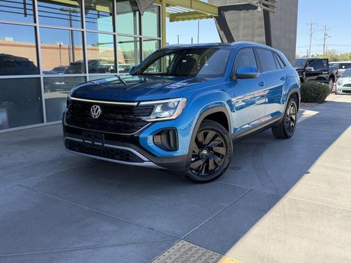 Kingfisher Blue Metallic 2024 Volkswagen Atlas Cross Sport 2.0T SE w/Technology