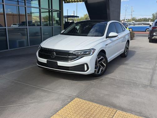 Opal White Pearl 2023 Volkswagen Jetta 1.5T SEL