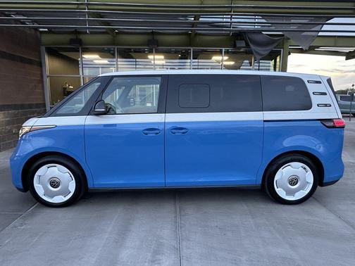 2025 Volkswagen ID. Buzz 1st Edition with 4MOTION