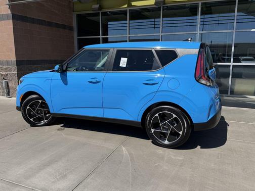 Surf Blue 2025 Kia Soul EX