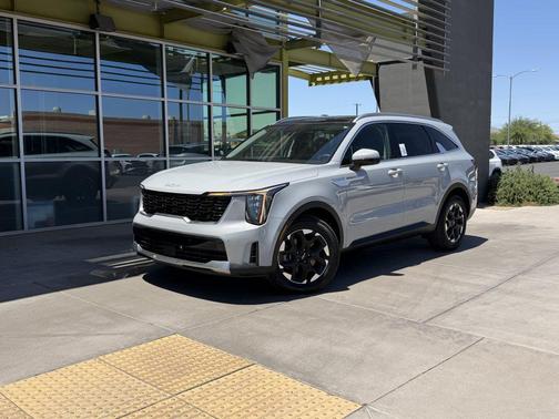 Gravity Grey 2025 Kia Sorento S
