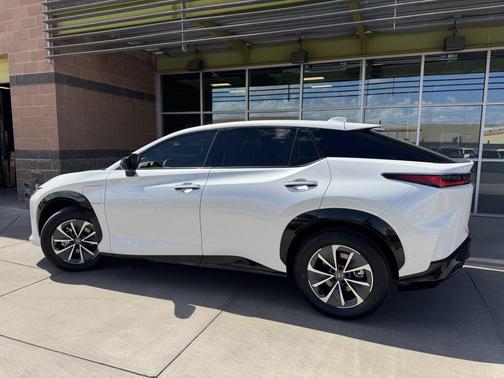 2023 Lexus RZ 450e RZ 450e Premium