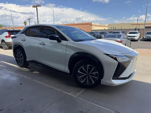 2023 Lexus RZ 450e RZ 450e Premium