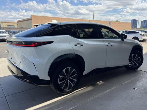 2023 Lexus RZ 450e RZ 450e Premium