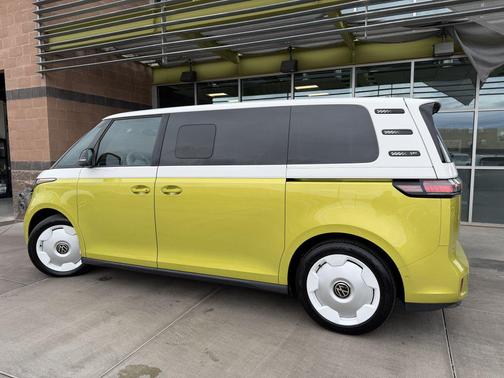 2025 Volkswagen ID. Buzz 1st Edition with 4MOTION