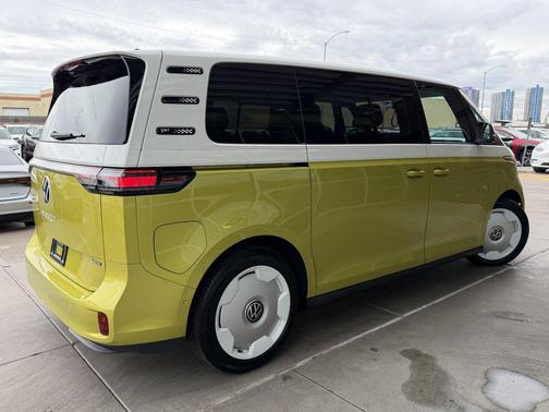 2025 Volkswagen ID. Buzz 1st Edition with 4MOTION