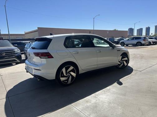 2022 Volkswagen Golf GTI 2.0T SE DSG