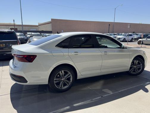 2023 Volkswagen Jetta 1.5T SE