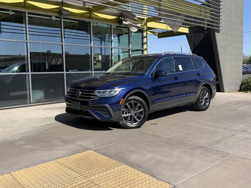 Atlantic Blue Metallic 2022 Volkswagen Tiguan 2.0T SE