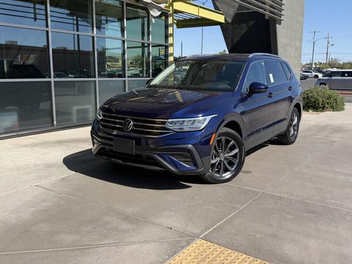 Atlantic Blue Metallic 2022 Volkswagen Tiguan 2.0T SE