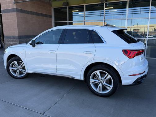 2020 Audi Q3 45 S line Premium