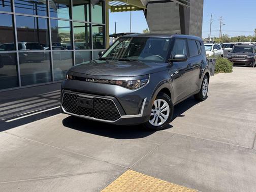 Gravity Gray 2024 Kia Soul LX