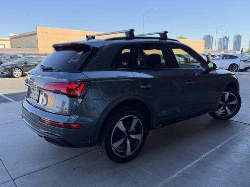 2023 Audi Q5 45 S line Prestige
