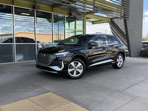 Mythos Black Metallic 2023 Audi Q4 e-tron Premium Plus 50 quattro